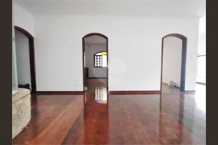 Casa à venda com 605m², 5 quartos e 10 vagas