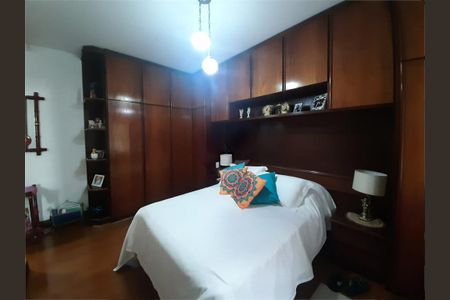 Casa à venda com 3 quartos, 209m² em Jardim Picolo, São Paulo