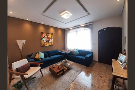 Casa à venda com 3 quartos, 209m² em Jardim Picolo, São Paulo