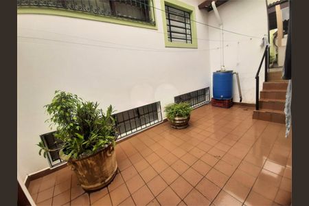 Casa à venda com 209m², 3 quartos e 3 vagas