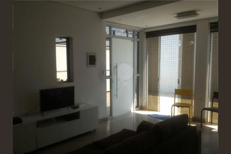 Casa à venda com 2 quartos, 130m² em Vila Santa Terezinha (Zona Norte), São Paulo
