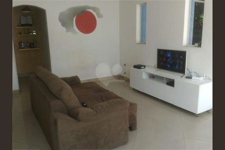 Casa à venda com 2 quartos, 130m² em Vila Santa Terezinha (Zona Norte), São Paulo