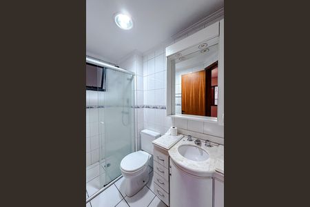 Apartamento à venda com 87m², 2 quartos e 2 vagas Apartamento à venda com 87m², 2 quartos e 2 vagasBanheiro da Suíte