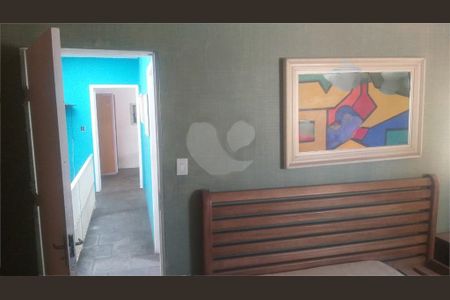 Casa à venda com 7 quartos, 200m² em Santana, São Paulo