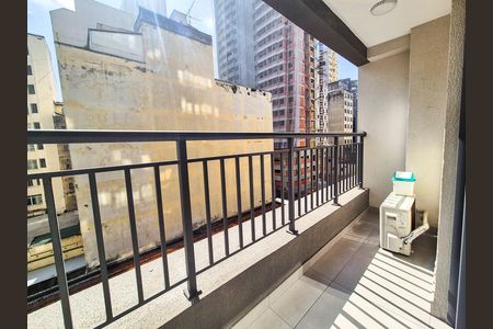 Studio para alugar com 26m², 1 quarto e sem vaga Studio para alugar com 26m², 1 quarto e sem vagaVaranda