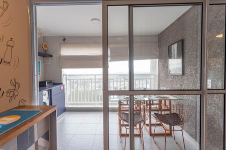 Apartamento à venda com 43m², 2 quartos e 1 vagaVaranda da sala 