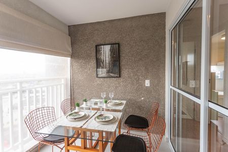 Varanda da sala  de apartamento à venda com 2 quartos, 43m² em Conceição, Diadema