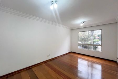 Sala de apartamento para alugar com 2 quartos, 63m² em Jardim Santa Emilia, São Paulo