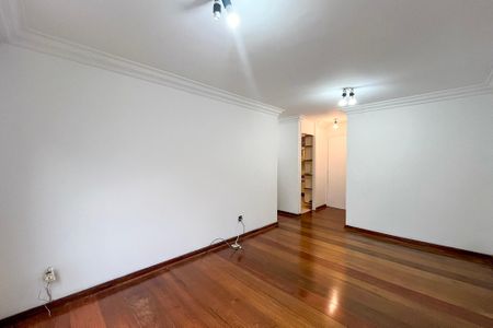 Sala de apartamento para alugar com 2 quartos, 63m² em Jardim Santa Emilia, São Paulo