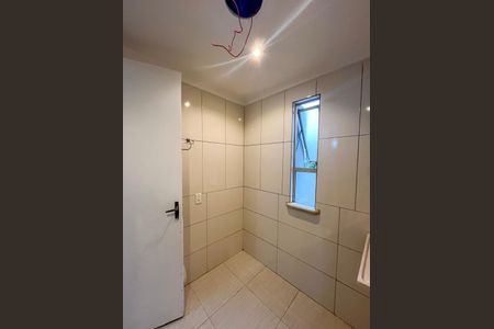 Apartamento para alugar com 63m², 2 quartos e 1 vaga Apartamento para alugar com 63m², 2 quartos e 1 vagaBanheiro