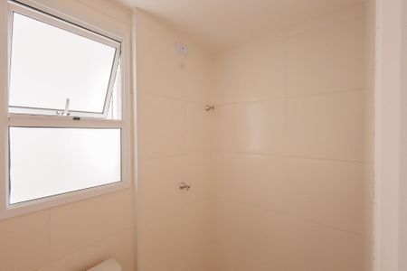 Apartamento para alugar com 60m², 2 quartos e 1 vaga Apartamento para alugar com 60m², 2 quartos e 1 vagaBanheiro Corredor