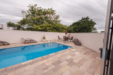 Apartamento para alugar com 60m², 2 quartos e 1 vaga Apartamento para alugar com 60m², 2 quartos e 1 vagaÁrea comum - Piscina