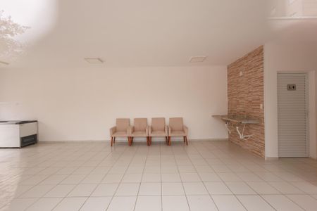 Apartamento para alugar com 60m², 2 quartos e 1 vaga Apartamento para alugar com 60m², 2 quartos e 1 vagaÁrea comum - Salão de festas