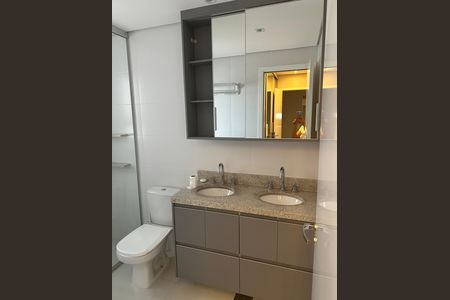 Banheiro de apartamento para alugar com 3 quartos, 123m² em Centro, Osasco