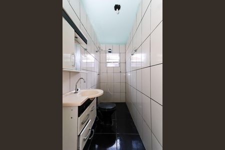 Casa para alugar com 30m², 1 quarto e sem vaga Casa para alugar com 30m², 1 quarto e sem vagaBanheiro