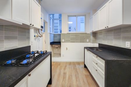 Apartamento à venda com 55m², 1 quarto e sem vaga Apartamento à venda com 55m², 1 quarto e sem vagaCozinha