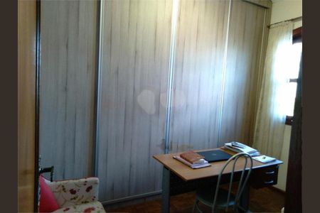 Casa à venda com 4 quartos, 320m² em Jardim São Paulo, São Paulo