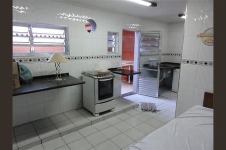Casa à venda com 3 quartos, 180m² em Horto Florestal, São Paulo