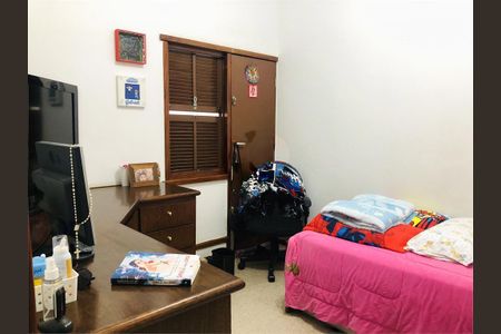 Casa à venda com 159m², 3 quartos e 2 vagas