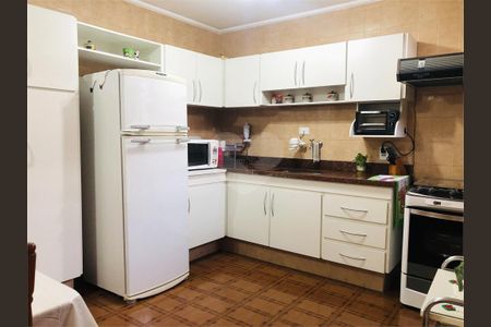 Casa à venda com 159m², 3 quartos e 2 vagas