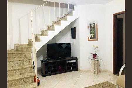 Casa à venda com 3 quartos, 159m² em Vila Irmaos Arnoni, São Paulo