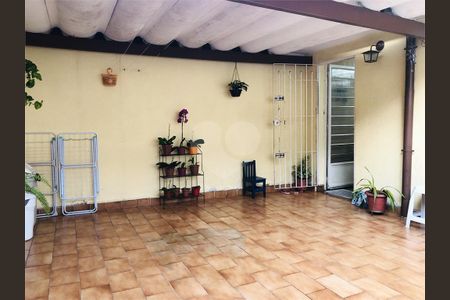 Casa à venda com 159m², 3 quartos e 2 vagas