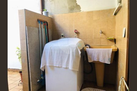 Casa à venda com 3 quartos, 159m² em Vila Irmaos Arnoni, São Paulo