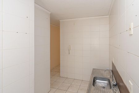 Apartamento para alugar com 44m², 2 quartos e 1 vaga Apartamento para alugar com 44m², 2 quartos e 1 vagaCozinha e Área de Serviço