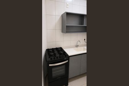 Cozinha de apartamento para alugar com 1 quarto, 36m² em Vila Campanela, São Paulo