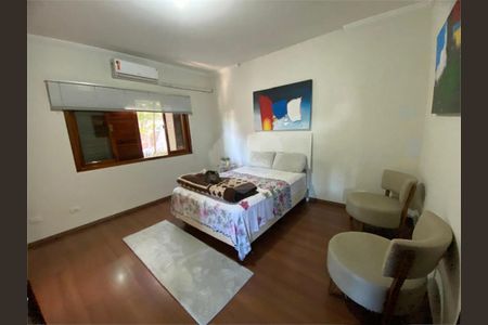 Casa à venda com 5 quartos, 380m² em Vila Albertina, São Paulo