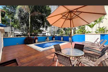 Studio para alugar com 33m², 1 quarto e sem vaga Studio para alugar com 33m², 1 quarto e sem vagaPiscina