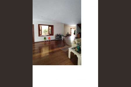 Casa à venda com 432m², 4 quartos e 6 vagas