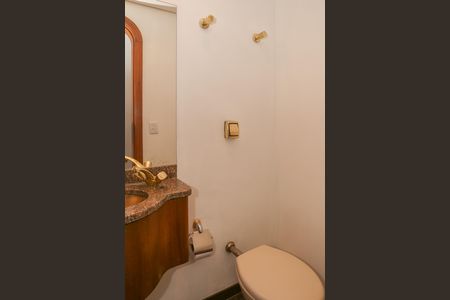 Apartamento para alugar com 167m², 3 quartos e 3 vagasLavabo