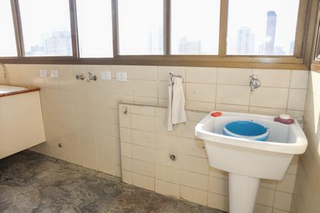Apartamento para alugar com 167m², 3 quartos e 3 vagasÁrea de Serviço