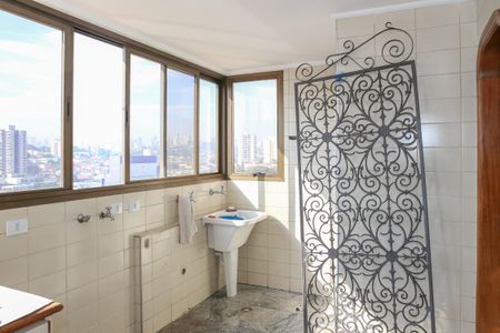 Apartamento para alugar com 167m², 3 quartos e 3 vagasÁrea de Serviço