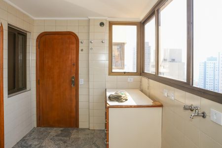 Apartamento para alugar com 167m², 3 quartos e 3 vagasÁrea de Serviço