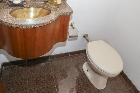 Apartamento para alugar com 167m², 3 quartos e 3 vagasLavabo