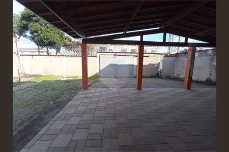 Casa à venda com 272m², 3 quartos e 10 vagas