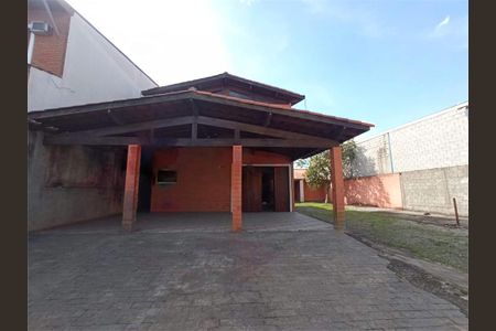 Casa à venda com 272m², 3 quartos e 10 vagas