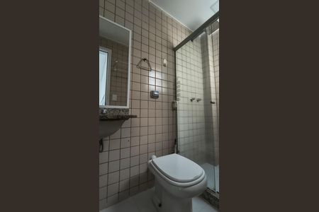 Apartamento à venda com 380m², 3 quartos e 2 vagas Apartamento à venda com 380m², 3 quartos e 2 vagasBanheiro da Suíte