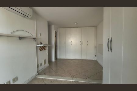 Suíte  de apartamento para alugar com 3 quartos, 380m² em Recreio dos Bandeirantes, Rio de Janeiro