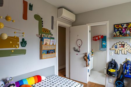 Apartamento à venda com 198m², 3 quartos e 3 vagasSuíte 2