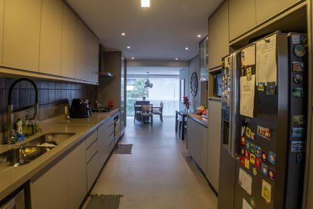 Apartamento à venda com 198m², 3 quartos e 3 vagasCozinha