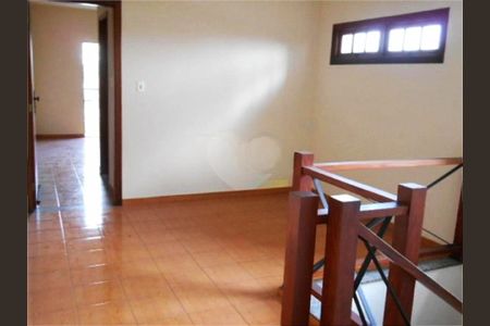 Casa à venda com 3 quartos, 175m² em Vila Constança, São Paulo