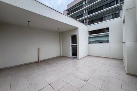 Apartamento à venda com 68m², 1 quarto e sem vagaÁrea de Serviço