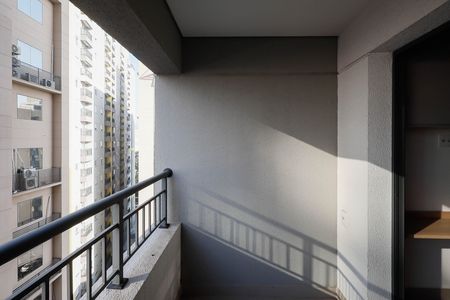 Studio para alugar com 30m², 1 quarto e sem vaga Studio para alugar com 30m², 1 quarto e sem vagaVaranda