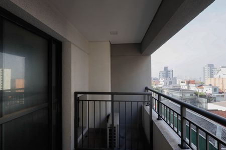 Studio para alugar com 30m², 1 quarto e sem vaga Studio para alugar com 30m², 1 quarto e sem vagaVaranda