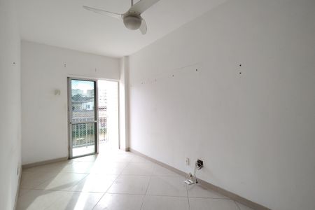 Apartamento para alugar com 66m², 2 quartos e 1 vagaSala