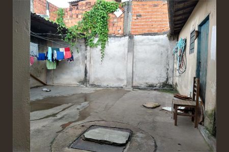 Casa à venda com 146m², 3 quartos e 1 vaga