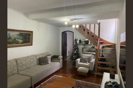 Casa à venda com 186m², 3 quartos e 2 vagas Casa à venda com 186m², 3 quartos e 2 vagasSALA